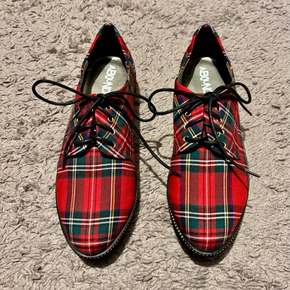 Abound Shoes - New Abound Plaid Tartan Shoes, Size 7.5